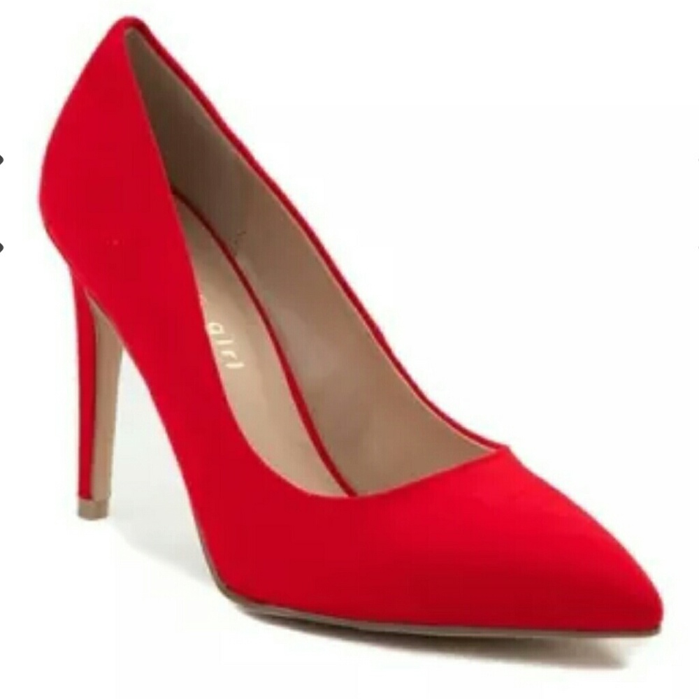 Red Pumps